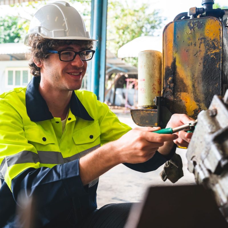 Onderhoudsmonteur aan het werk